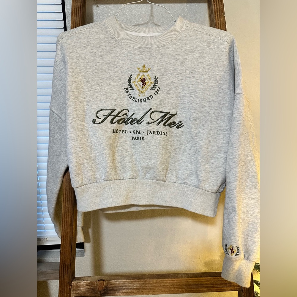 Abercrombie & Fitch cropped hoodie - Picture 4 of 4